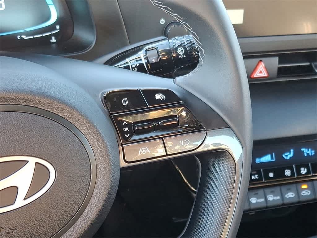 Thumbnail: 2025 Hyundai Elantra - 20