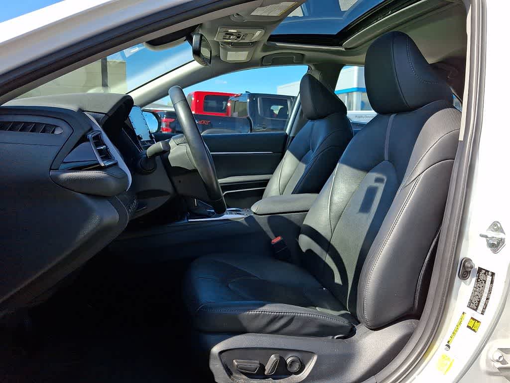 Thumbnail: 2023 Toyota Camry - 12