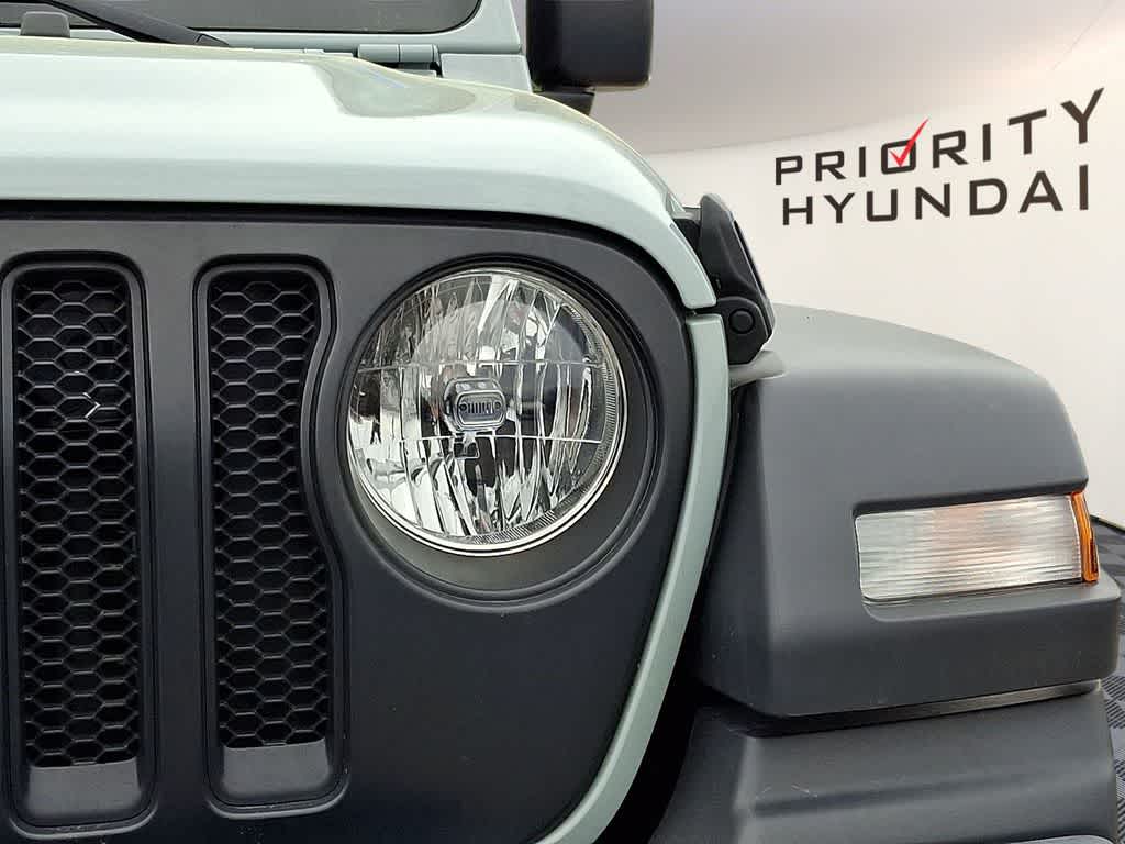 Thumbnail: 2023 Jeep Wrangler - 8