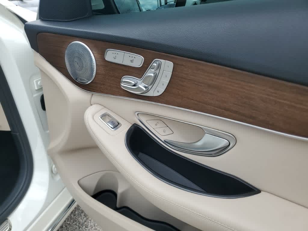 Thumbnail: 2020 Mercedes-Benz C-Class - 16