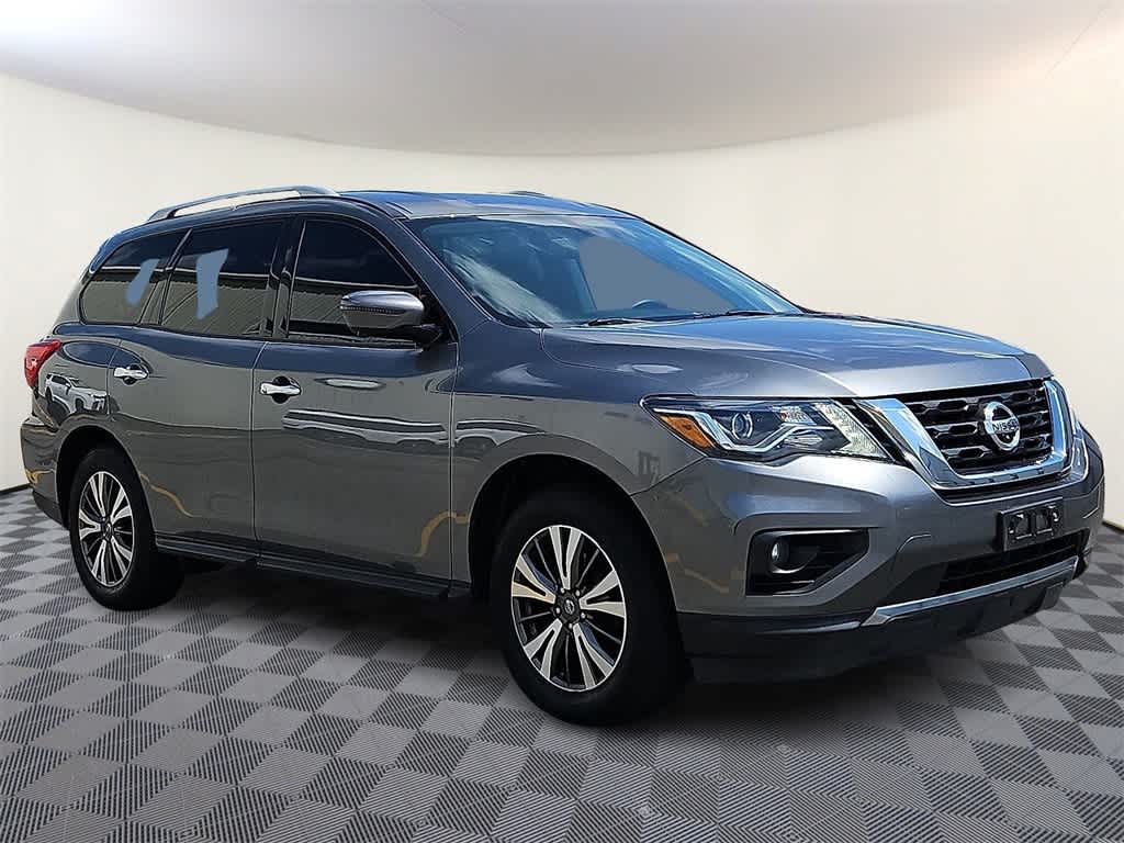 Thumbnail: 2018 Nissan Pathfinder - 3