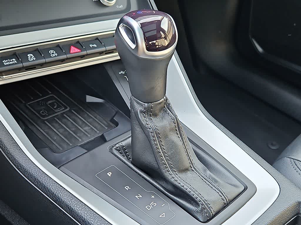 Thumbnail: 2024 Audi Q3 - 14