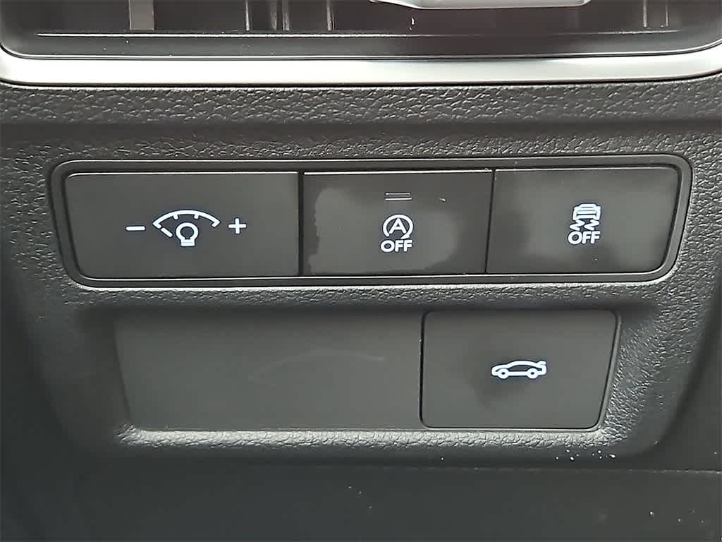 2025 Hyundai Sonata SE 18