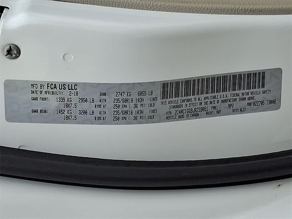 Thumbnail: 2018 Chrysler Pacifica - 29