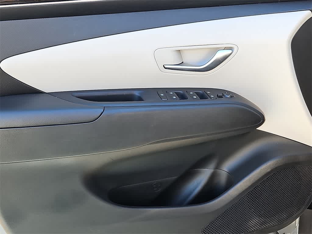 Thumbnail: 2023 Hyundai Tucson - 12