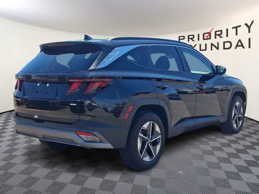 Thumbnail: 2025 Hyundai Tucson - 4