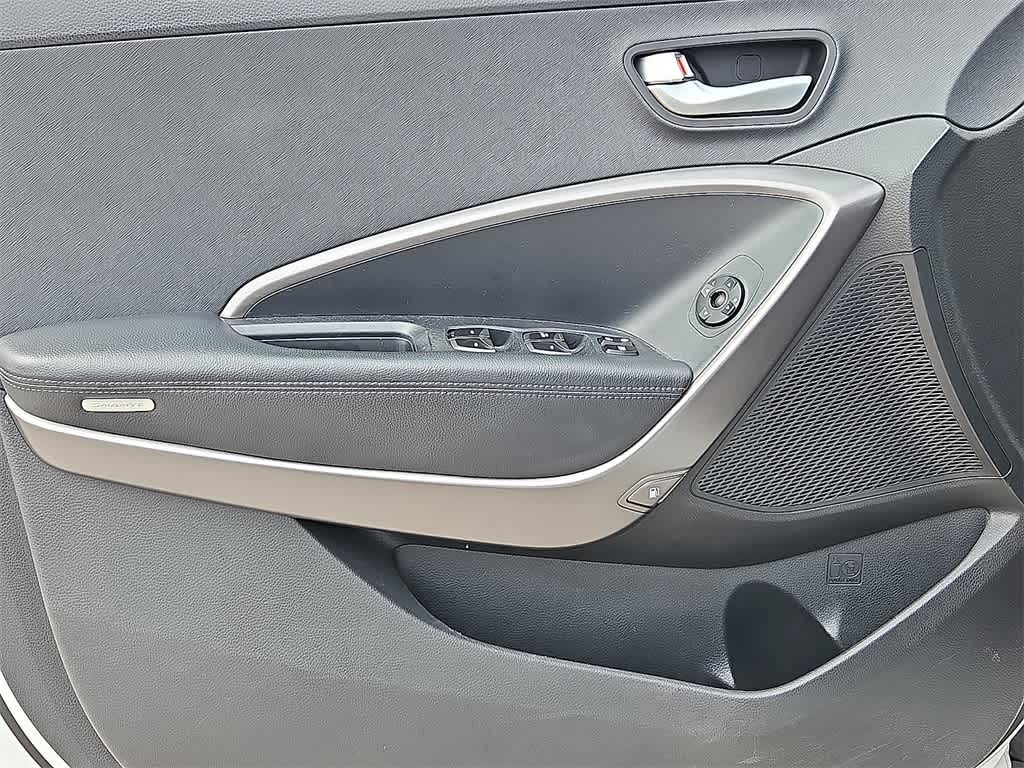 Thumbnail: 2013 Hyundai Santa Fe - 12