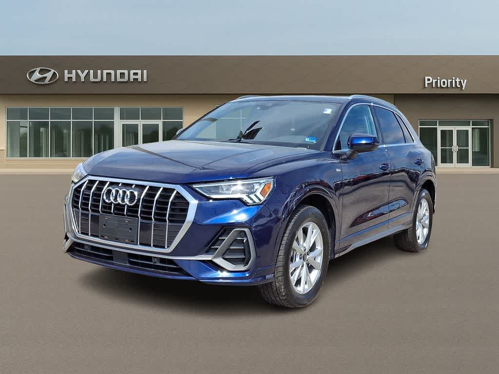 Thumbnail: 2021 Audi Q3 - 1