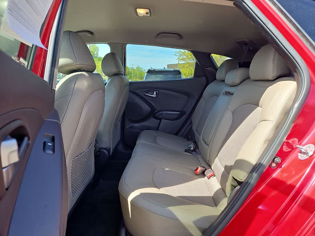 Thumbnail: 2015 Hyundai Tucson - 10