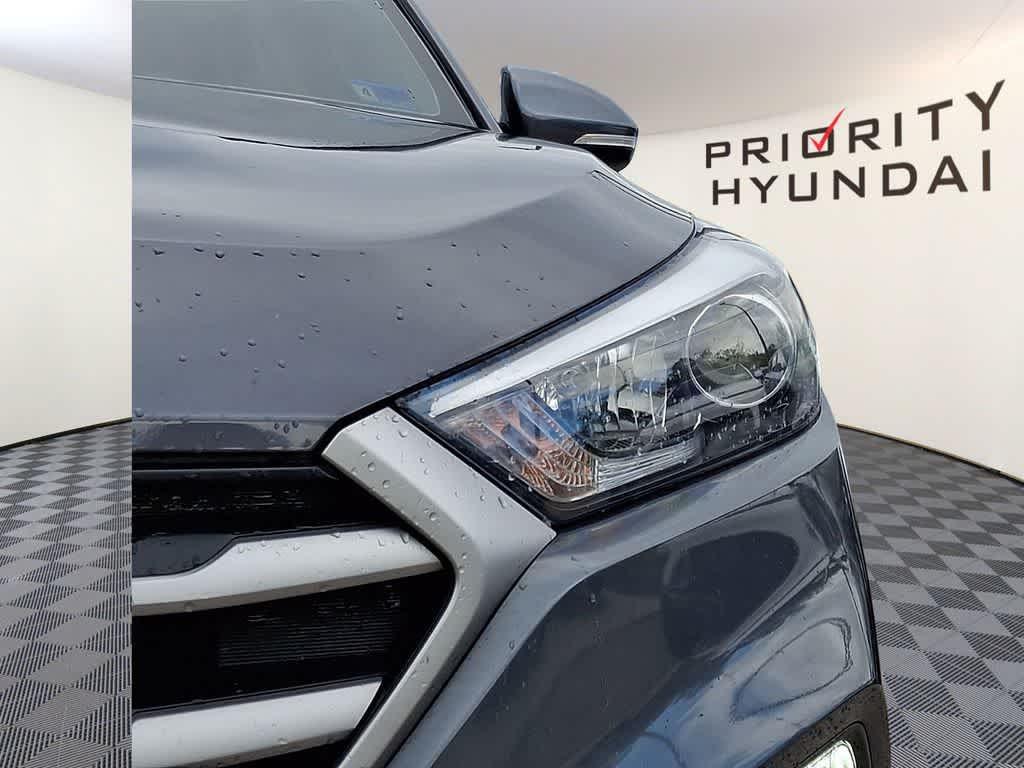 Thumbnail: 2018 Hyundai Tucson - 8