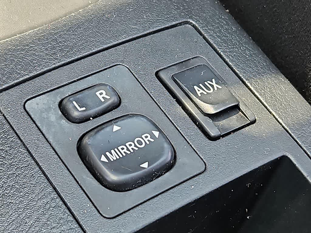 Thumbnail: 2010 Toyota RAV4 - 24