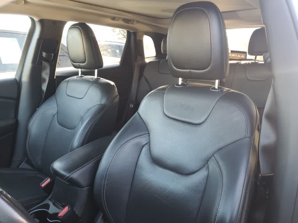 Thumbnail: 2015 Jeep Cherokee - 3