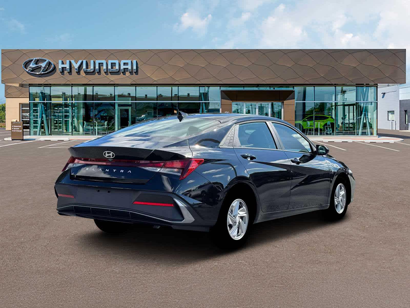 Thumbnail: 2026 Hyundai Elantra - 4