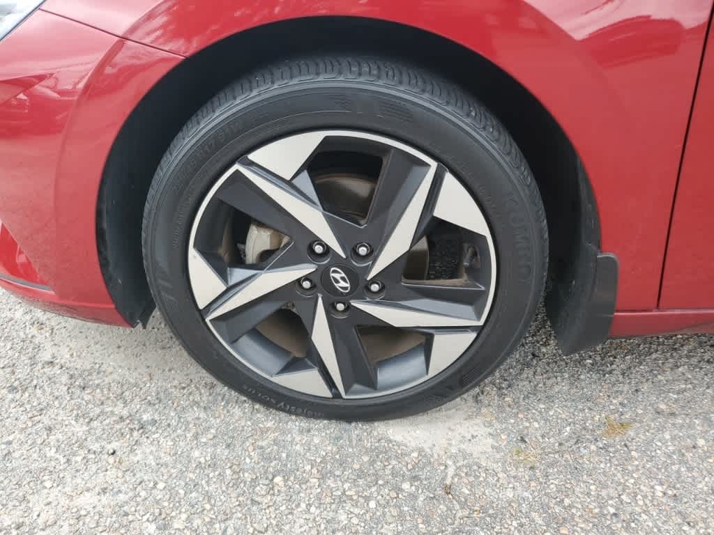 Thumbnail: 2023 Hyundai Elantra - 9