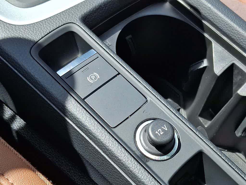 Thumbnail: 2021 Audi Q3 - 25