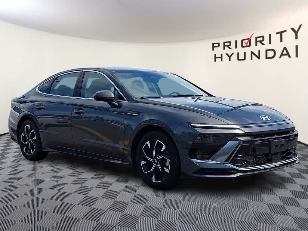 Thumbnail: 2025 Hyundai Sonata - 3