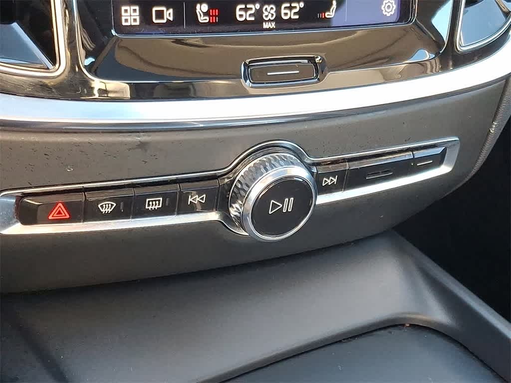 Thumbnail: 2024 Volvo S60 - 16