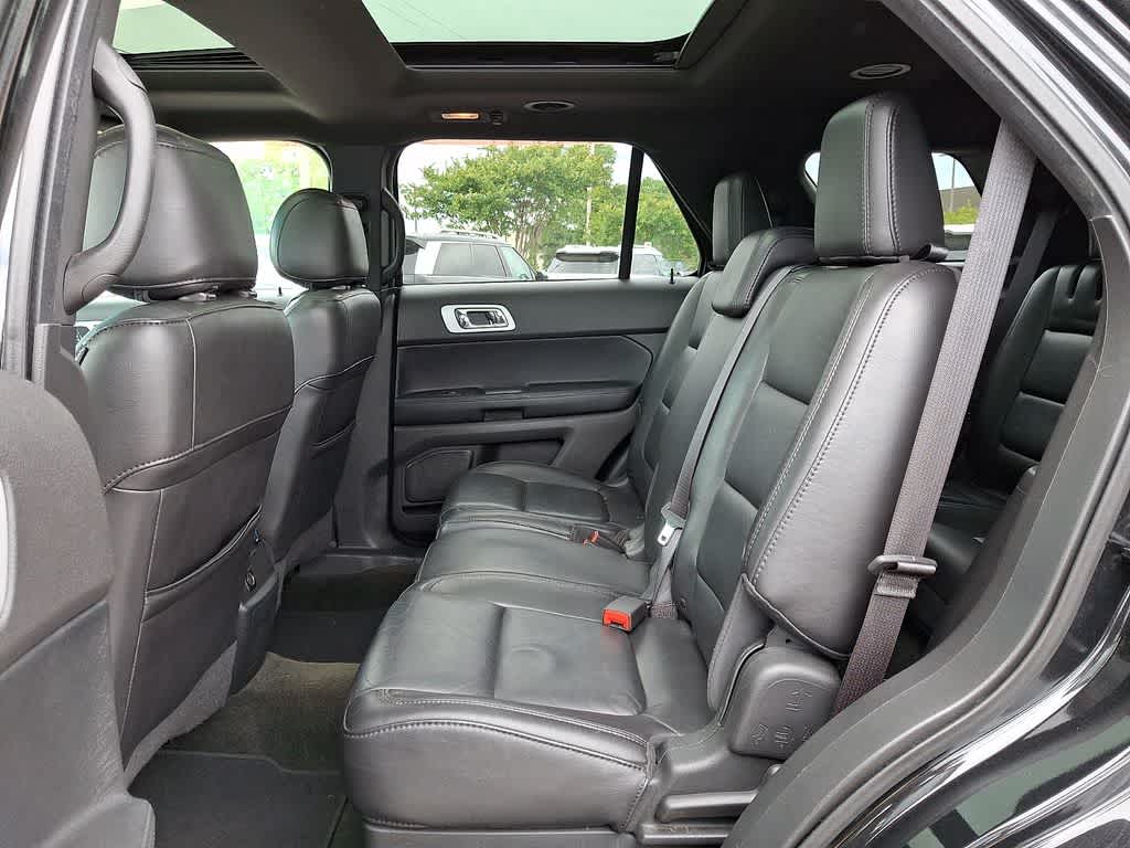 Thumbnail: 2013 Ford Explorer - 9