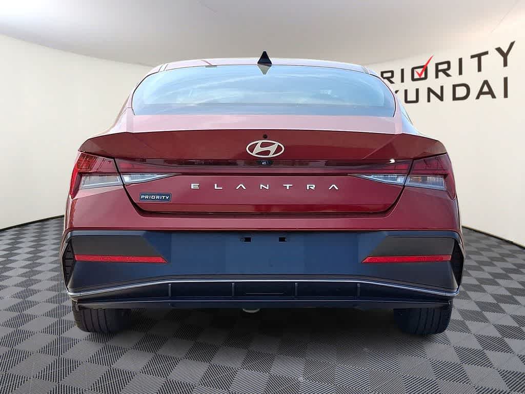 Thumbnail: 2024 Hyundai Elantra - 5