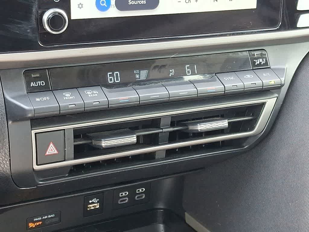 Thumbnail: 2025 Toyota Camry - 15