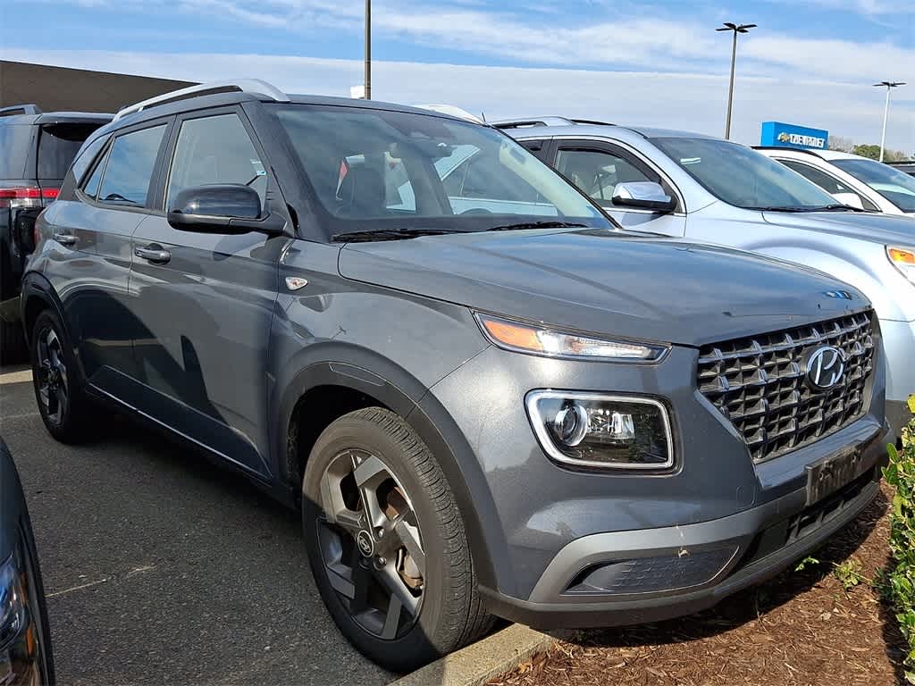 Thumbnail: 2023 Hyundai Venue - 2