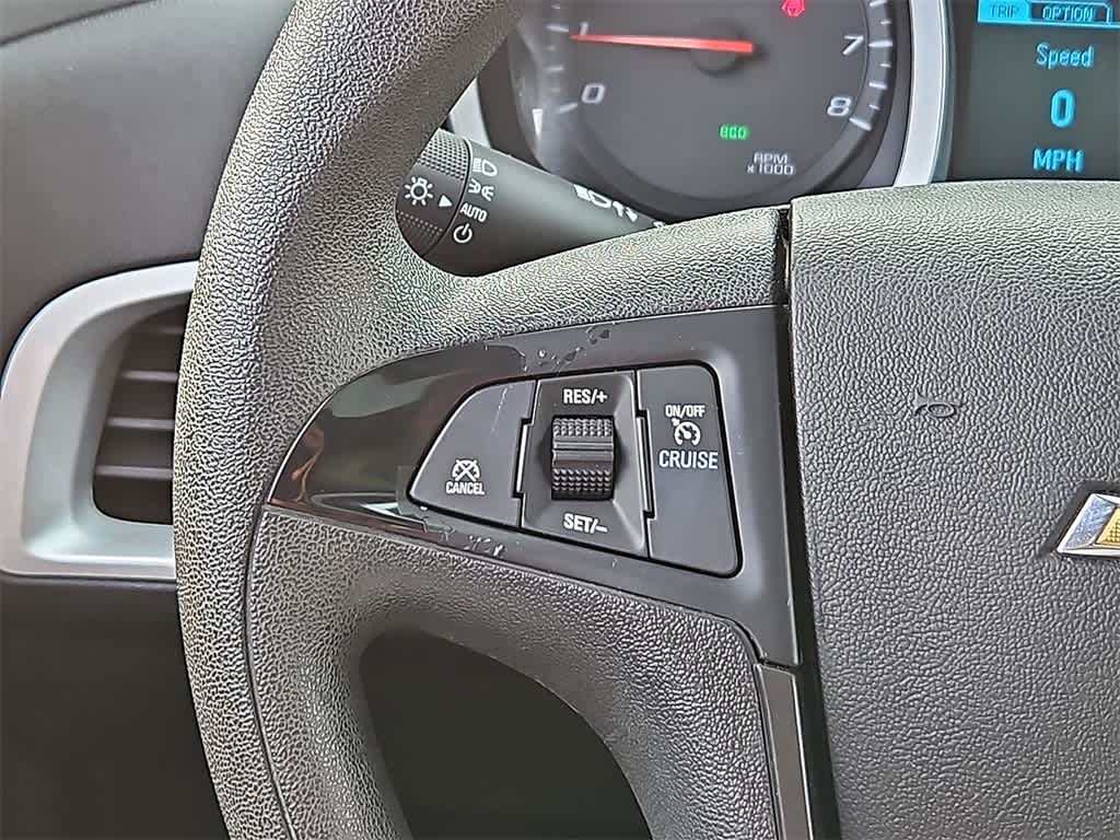 Thumbnail: 2013 Chevrolet Equinox - 17