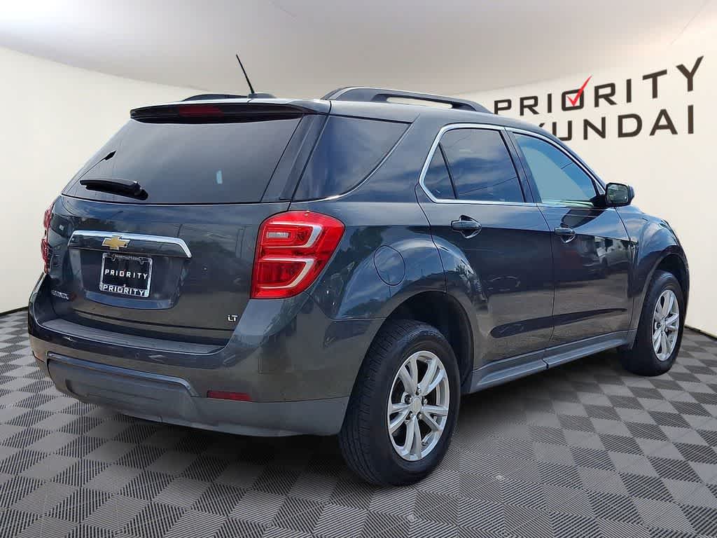 Thumbnail: 2017 Chevrolet Equinox - 4