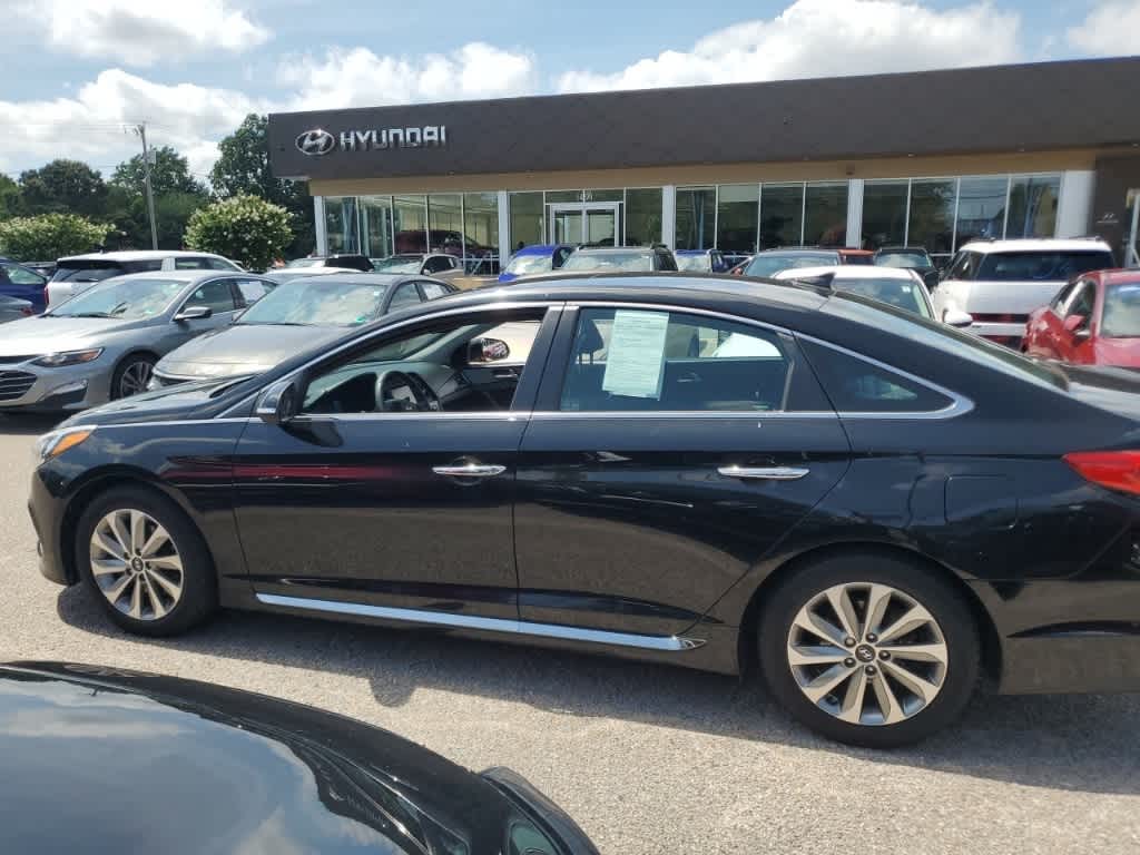 Thumbnail: 2017 Hyundai Sonata - 8