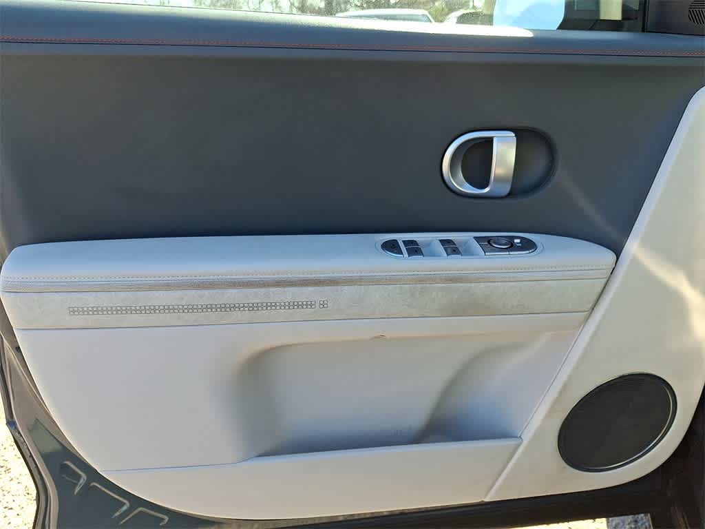 Thumbnail: 2023 Hyundai Ioniq 5 - 12