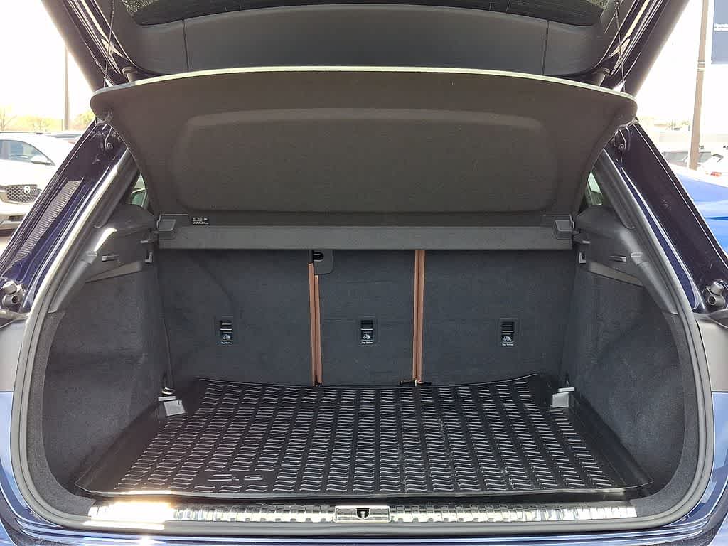 Thumbnail: 2021 Audi Q3 - 30