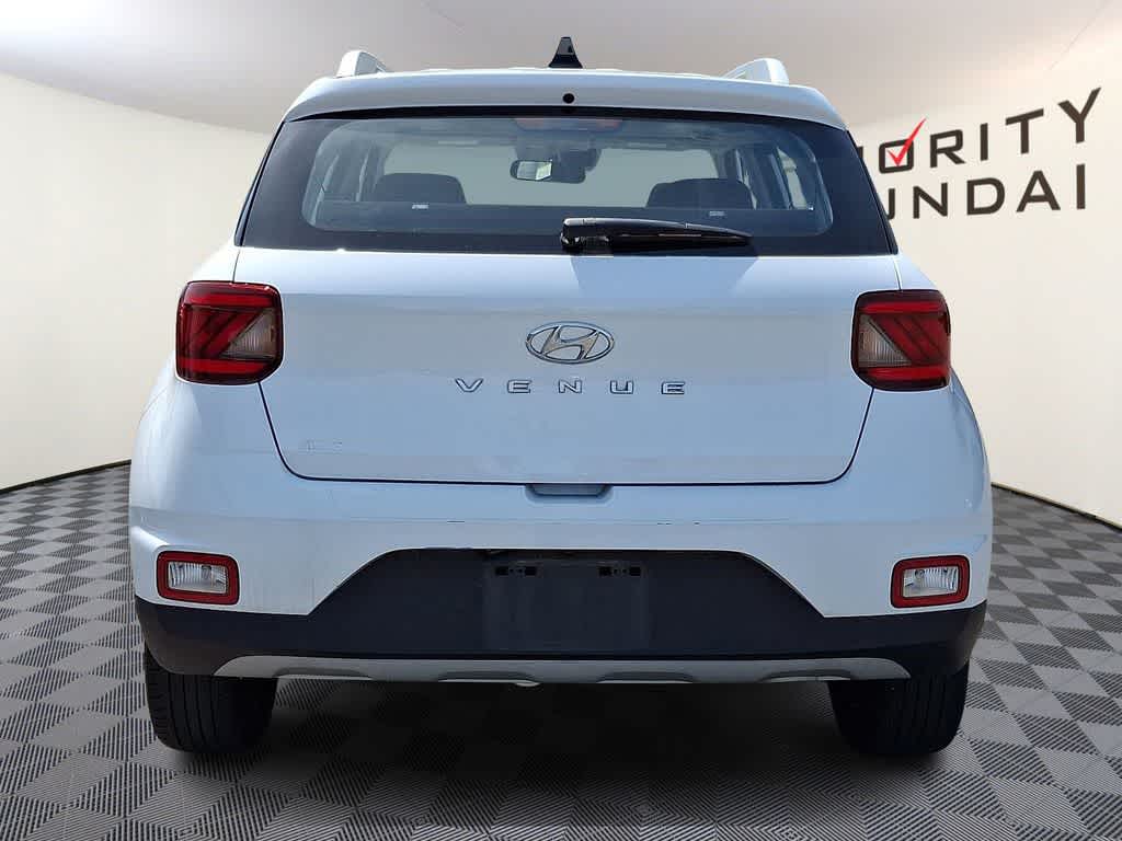 Thumbnail: 2022 Hyundai Venue - 5