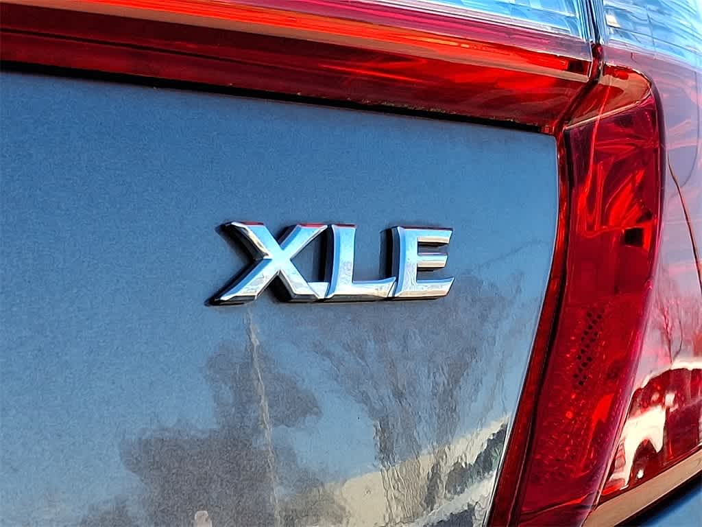 Thumbnail: 2014 Toyota Camry - 28