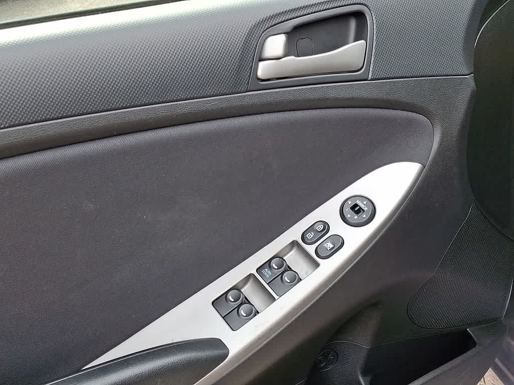 Thumbnail: 2017 Hyundai Accent - 12