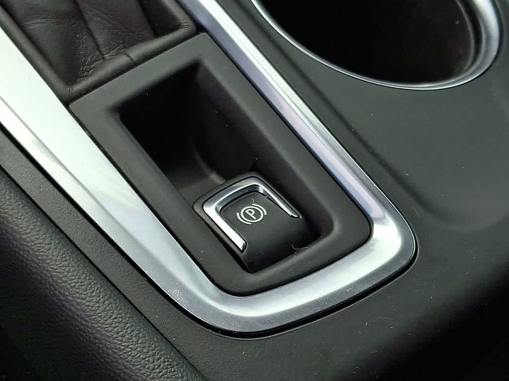 Thumbnail: 2023 Chevrolet Equinox - 25