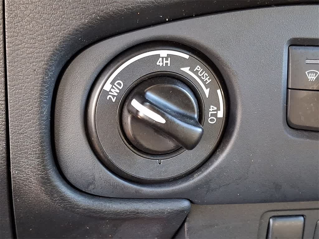 Thumbnail: 2024 Nissan Frontier - 26