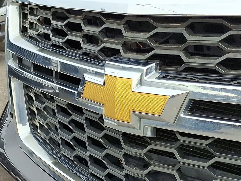 Thumbnail: 2015 Chevrolet Suburban - 33