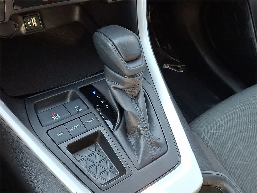 Thumbnail: 2024 Toyota RAV4 - 14