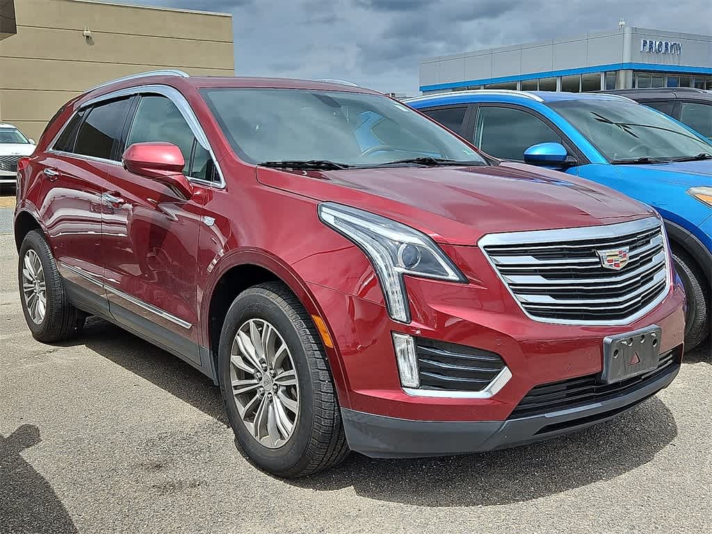 Thumbnail: 2017 Cadillac XT5 - 2