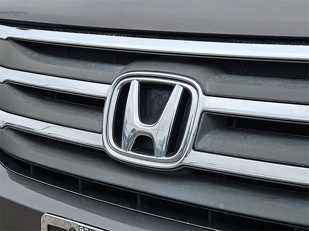 Thumbnail: 2012 Honda Odyssey - 29