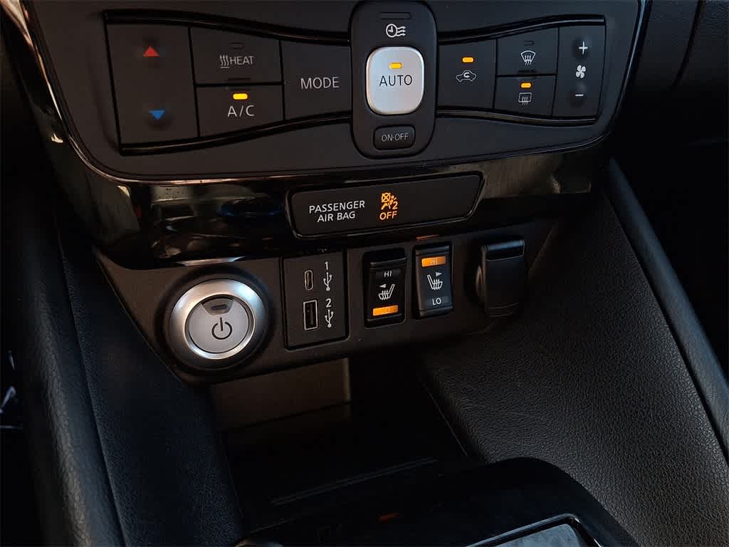 Thumbnail: 2022 Nissan Leaf - 15