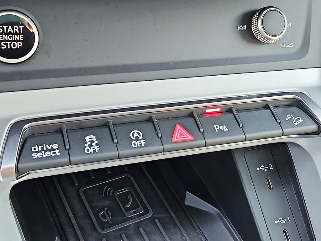 Thumbnail: 2024 Audi Q3 - 22