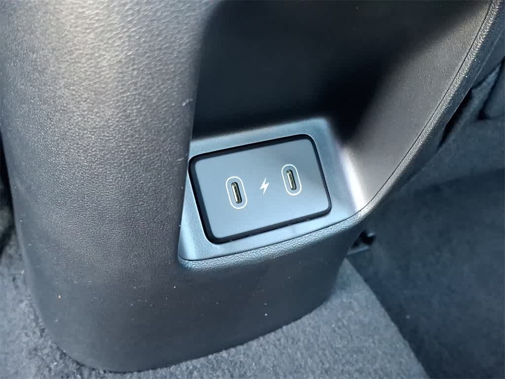 Thumbnail: 2025 Hyundai Elantra - 25