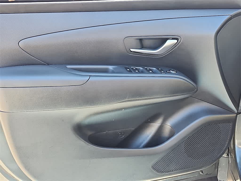 Thumbnail: 2023 Hyundai Tucson - 12