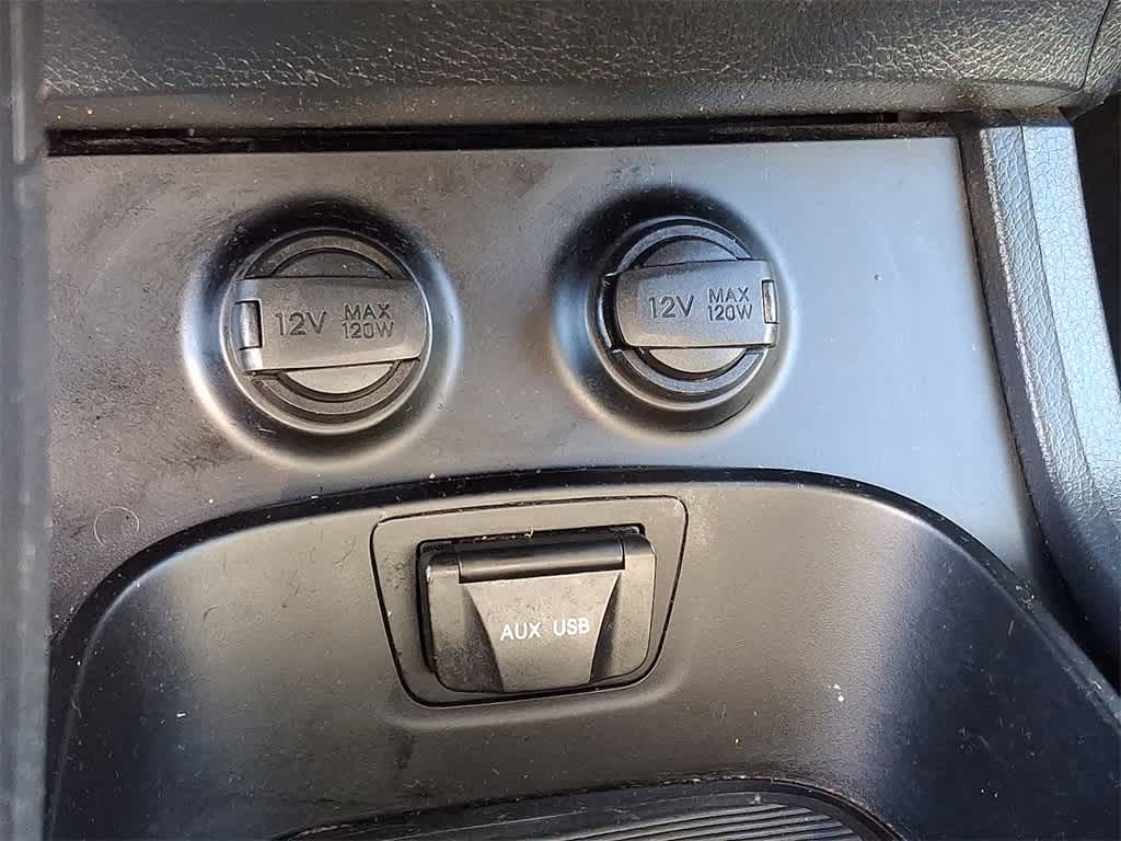 Thumbnail: 2016 Hyundai Santa Fe - 23