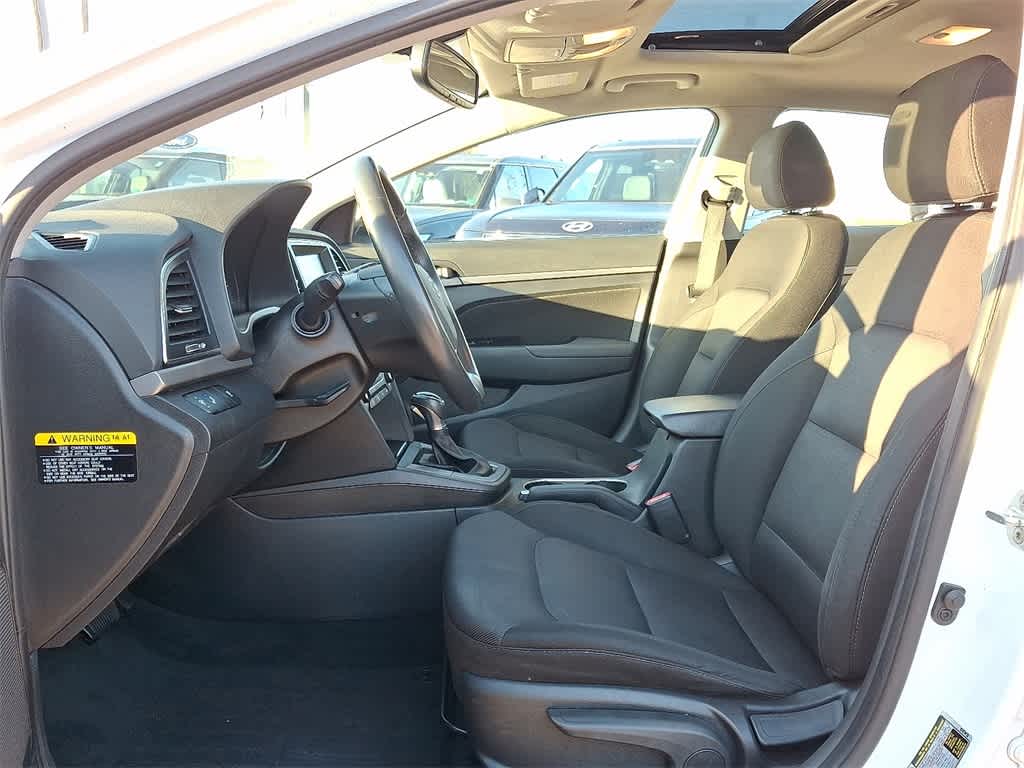 Thumbnail: 2018 Hyundai Elantra - 13