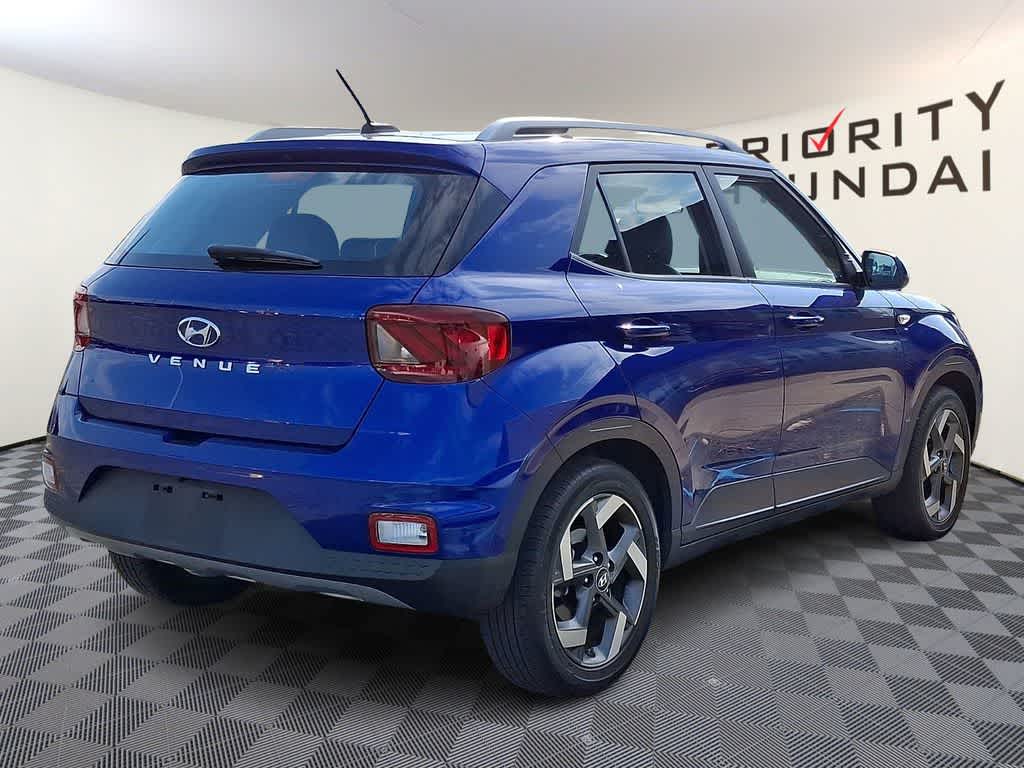 Thumbnail: 2024 Hyundai Venue - 4