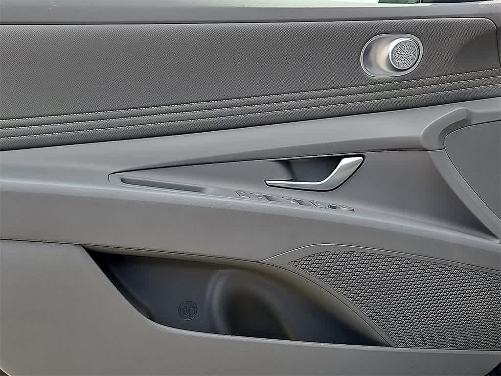 2024 Hyundai Elantra SEL 12