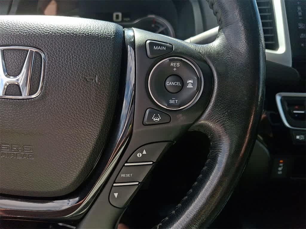 Thumbnail: 2017 Honda Ridgeline - 23