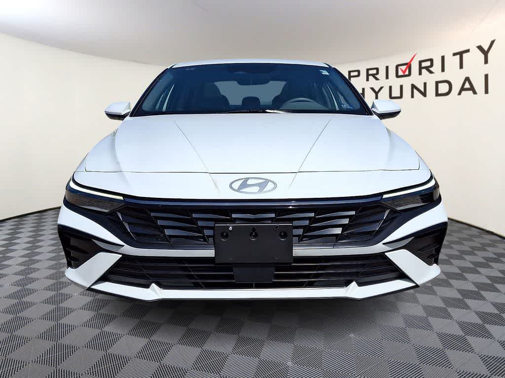 Thumbnail: 2025 Hyundai Elantra - 2