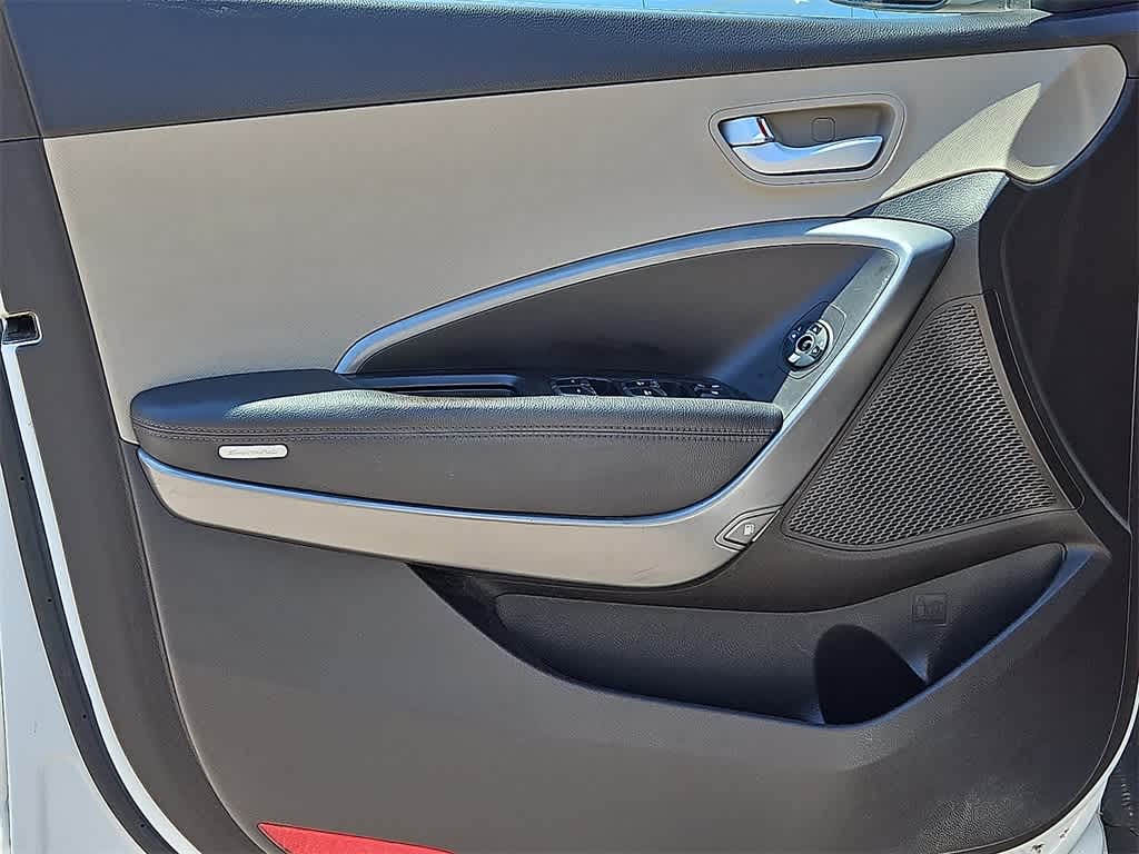 Thumbnail: 2017 Hyundai Santa Fe - 12